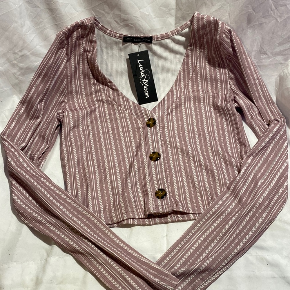 Long sleeve crop top